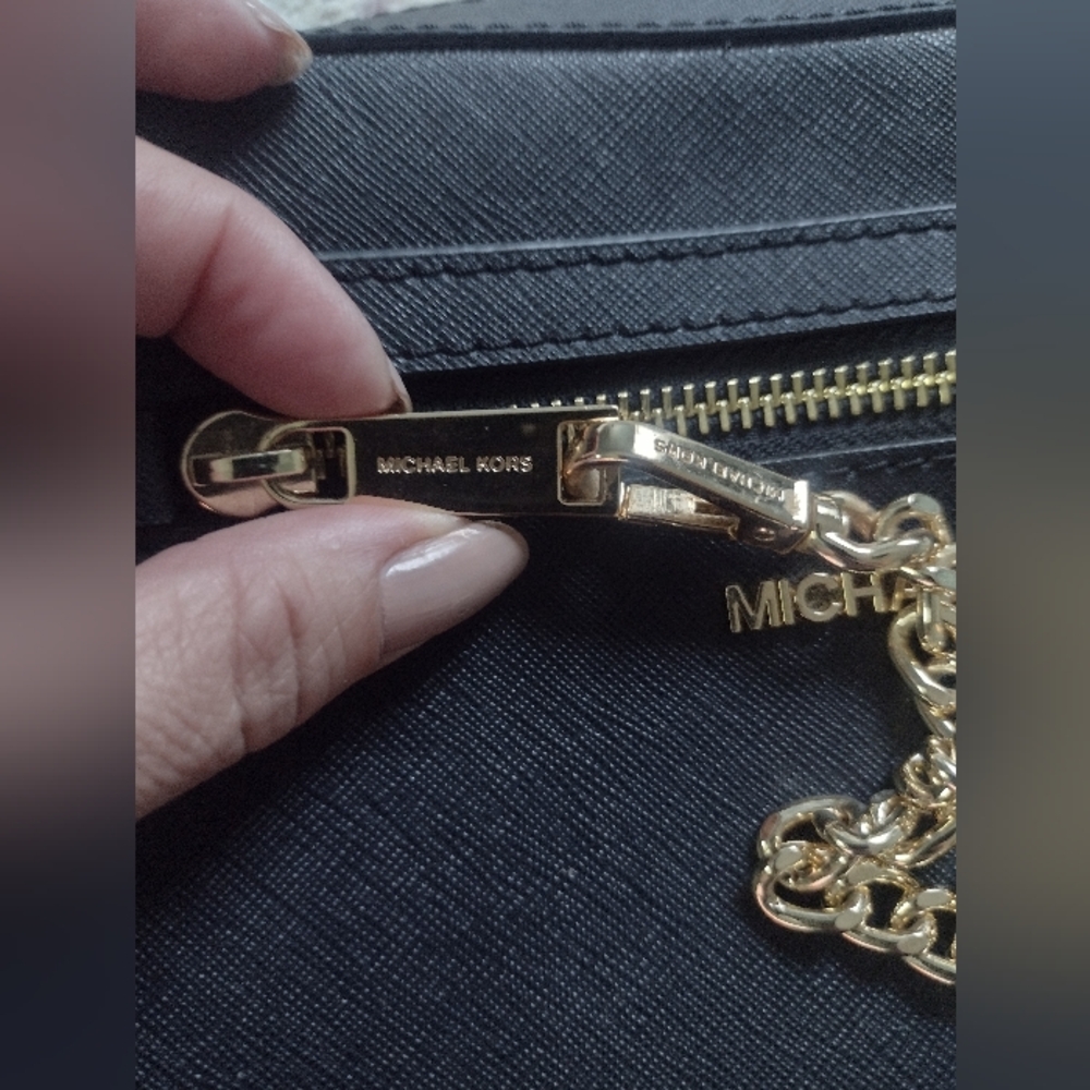 NWOT Michael Kors Black Jet Set Large Saffiano Leather Crossbody Bag w/Gold - Picture 10 of 12